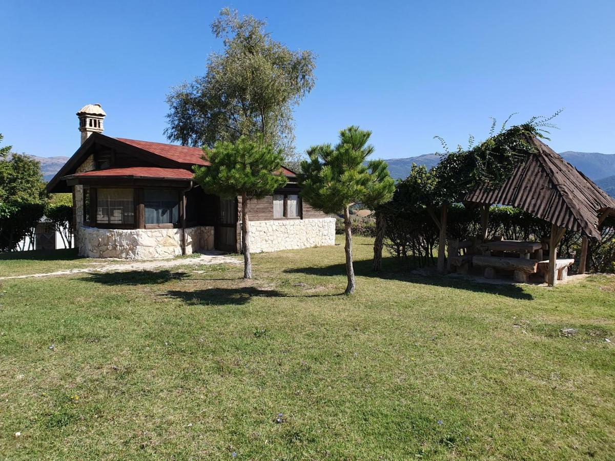 Villa Il Vecchio Olmo Gagliano Aterno Esterno foto