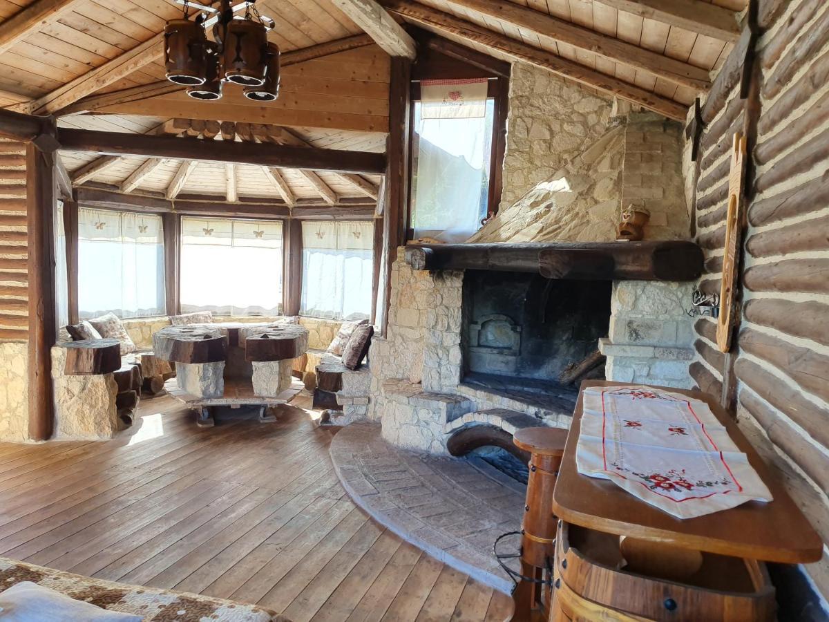 Villa Il Vecchio Olmo Gagliano Aterno Esterno foto