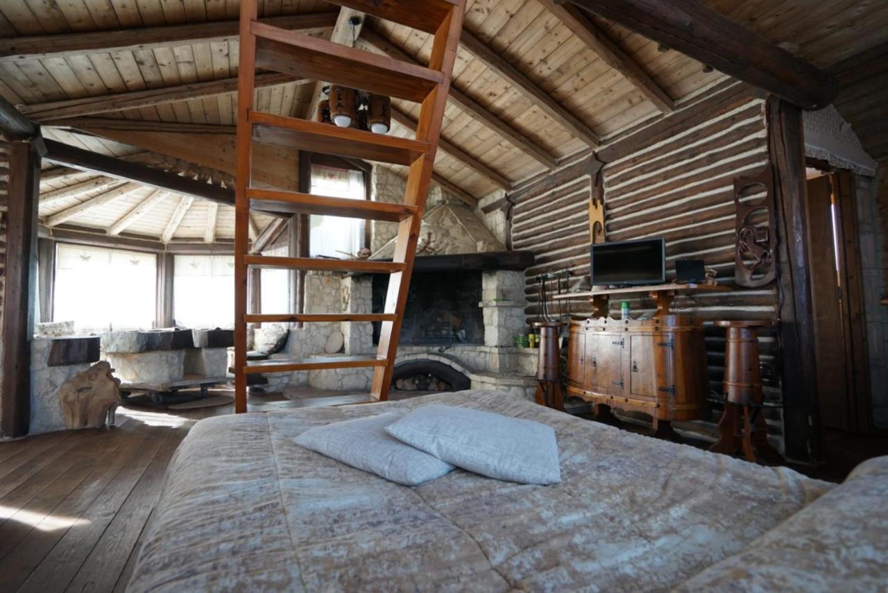 Villa Il Vecchio Olmo Gagliano Aterno Esterno foto